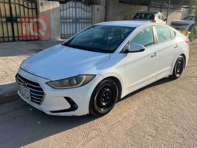 هیوندای ئەلەنترا
